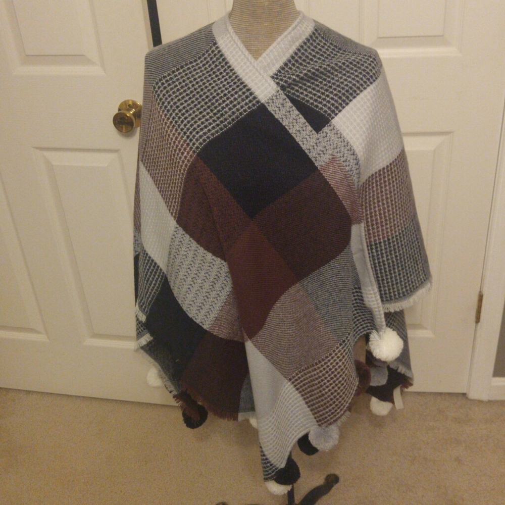Loft Wrap Pom Pom Poncho